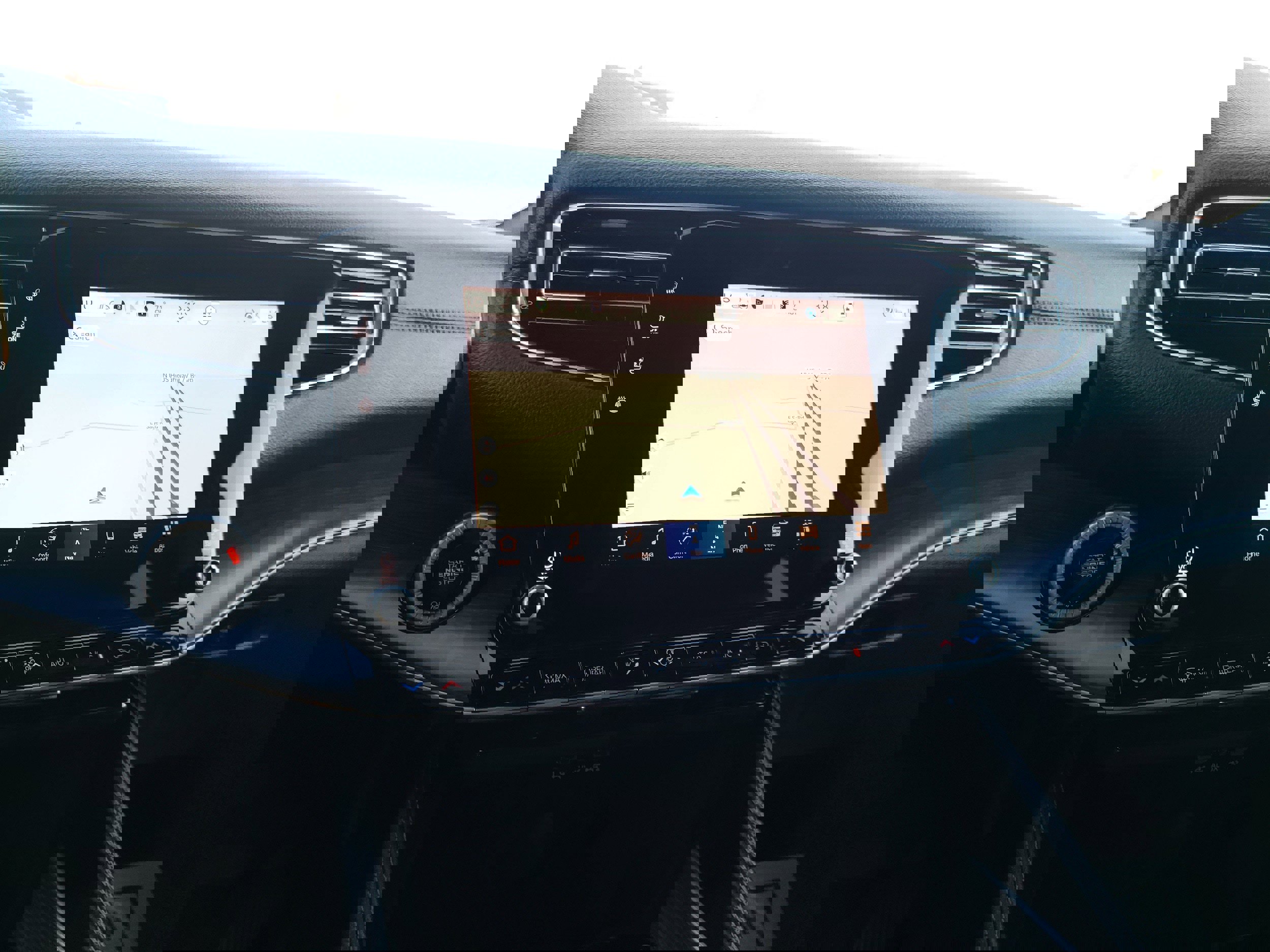 Used 2024 Jeep Wagoneer L Series II w/ Flexible Seating Group image 34