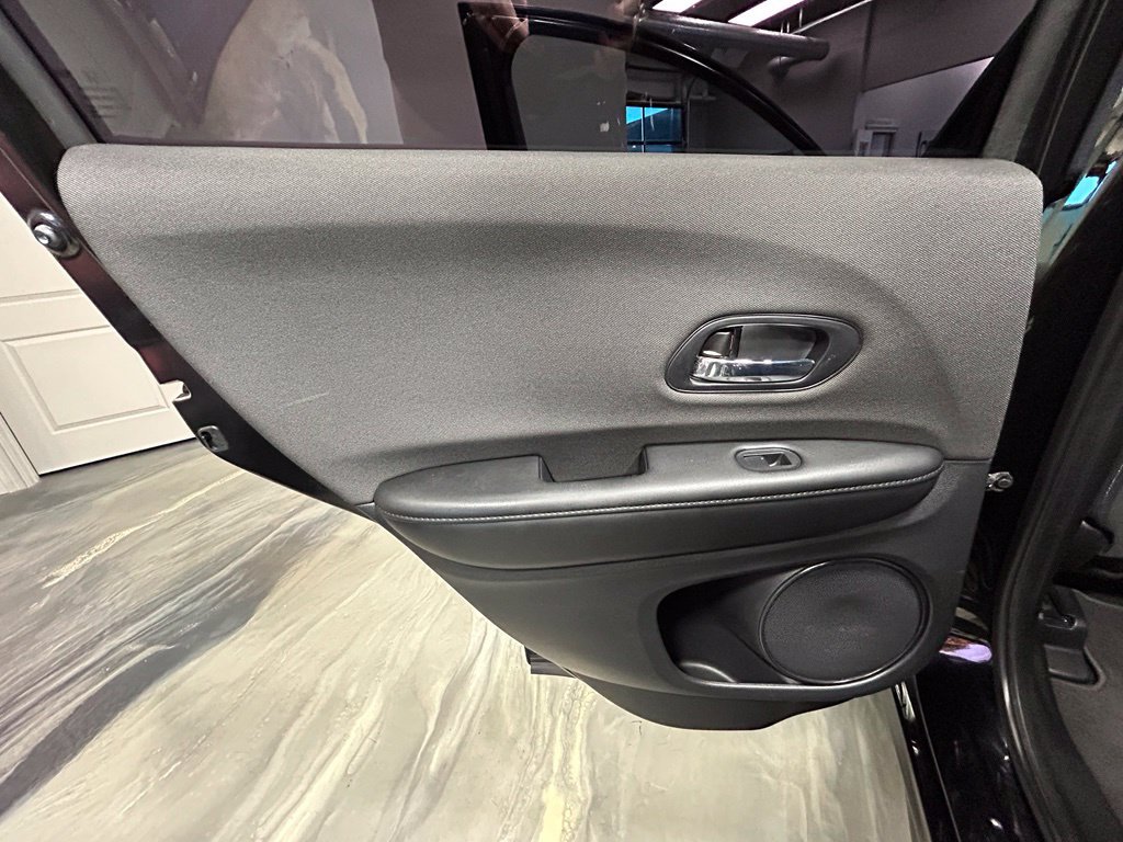 Used 2019 Honda HR-V Sport image 46
