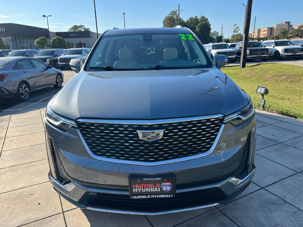 Used 2022 Cadillac XT6 Premium Luxury FWD image 2