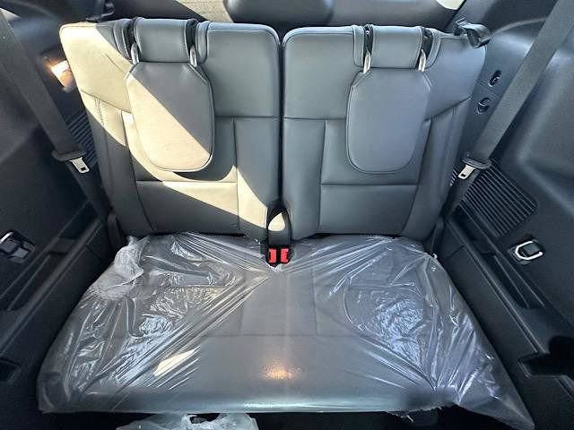 New 2025 Ford Explorer Active w/ Active Comfort Package image 14