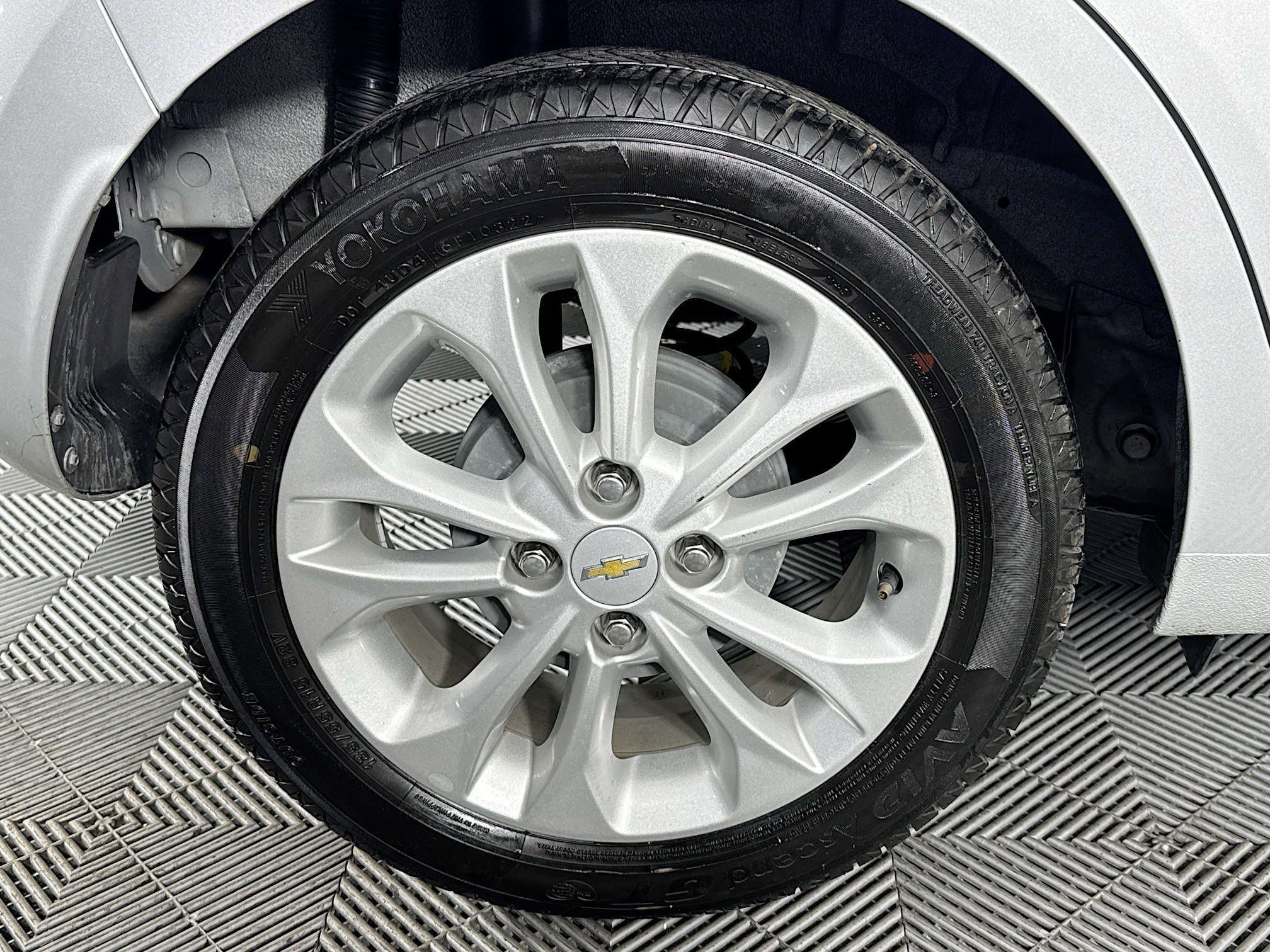 Used 2020 Chevrolet Spark LT image 31