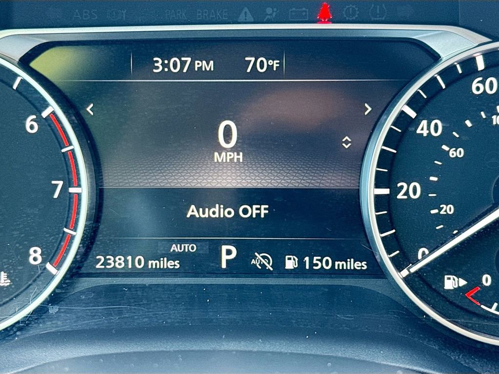 Used 2025 Nissan Rogue SV image 14