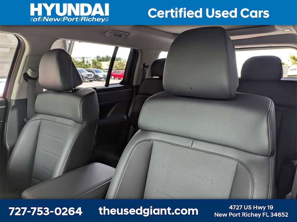 Used 2026 Hyundai Santa Fe Limited image 7