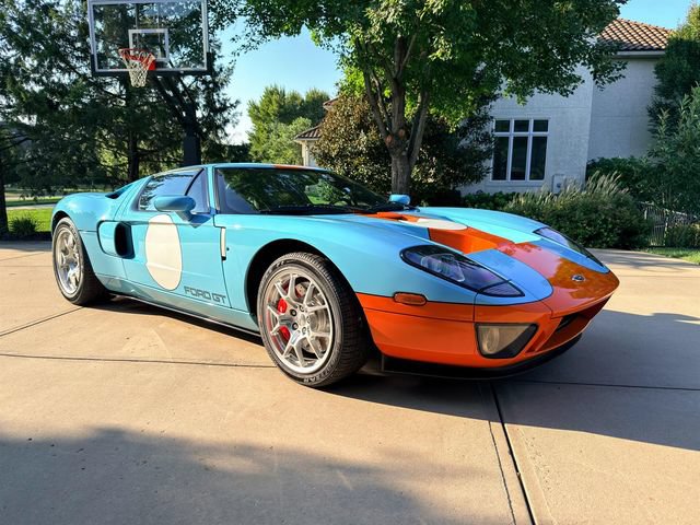 Used 2006 Ford GT RWD image 63