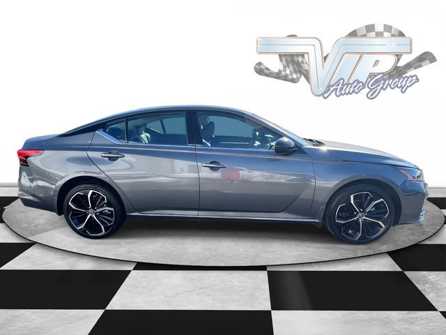 Used 2025 Nissan Altima 2.5 SR image 4