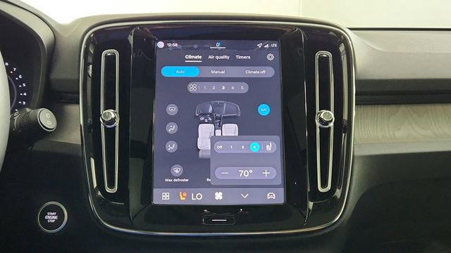 Certified 2026 Volvo XC40 B5 Ultra w/ Climate Package AWD/4WD image 23