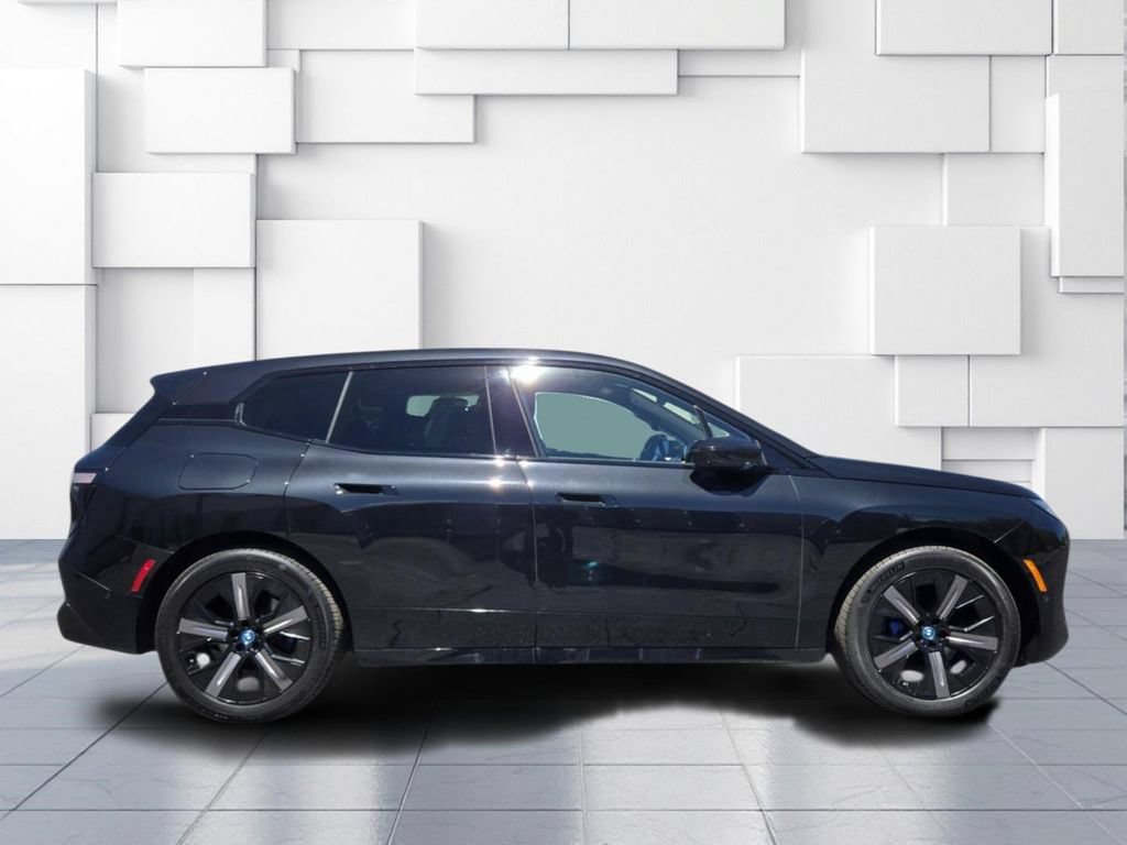 Certified 2024 BMW iX xDrive50 w/ Sport Package AWD/4WD image 4