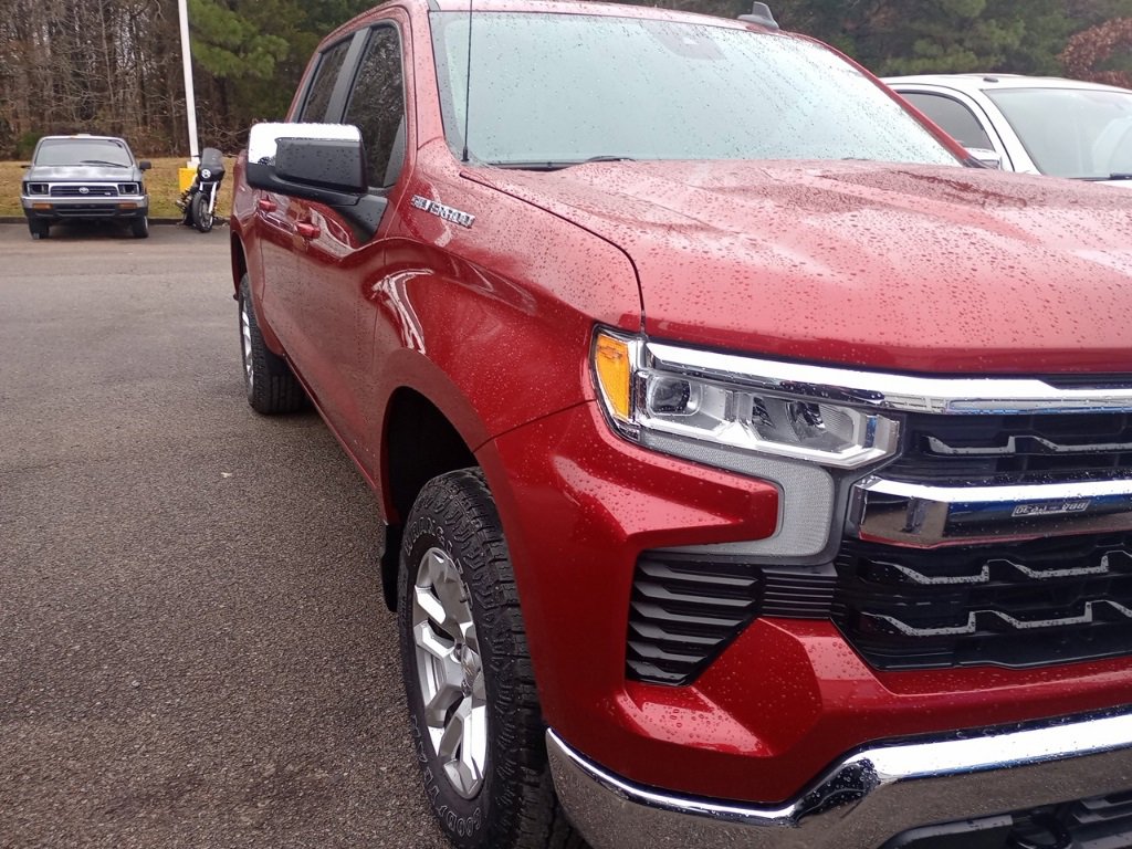 Used 2022 Chevrolet Silverado 1500 LT w/ Protection Package image 3