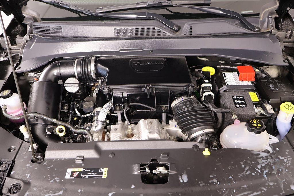 Used 2025 Jeep Compass Latitude image 19