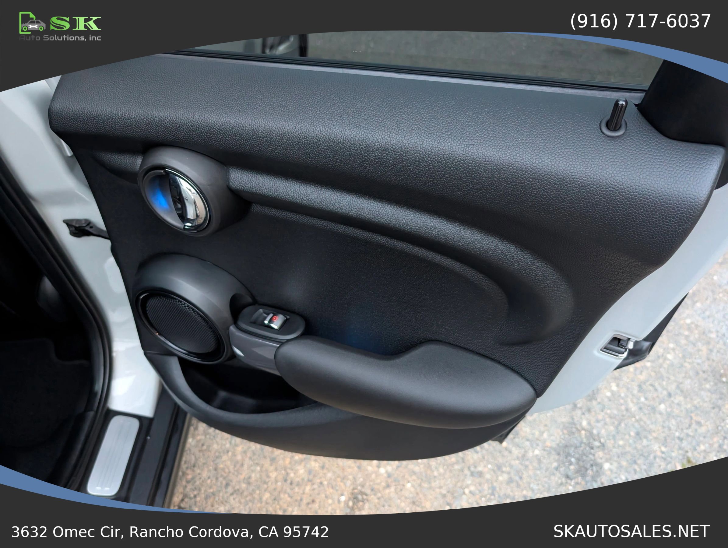 Used 2016 MINI Cooper 4-Door Hardtop image 27