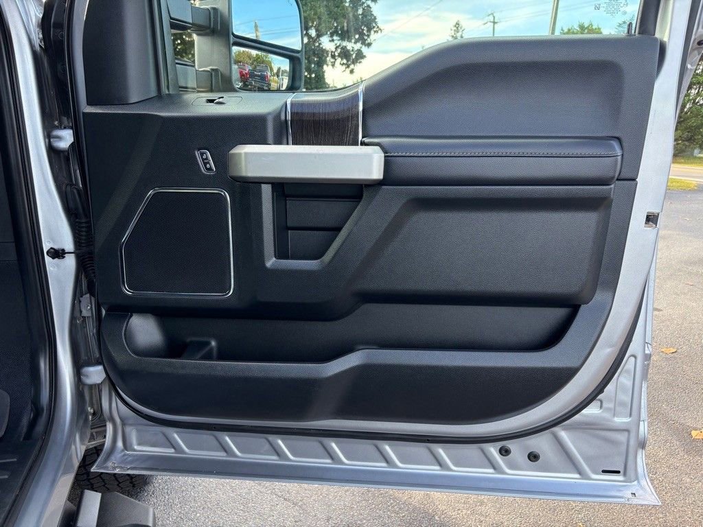 Used 2021 Ford F350 Lariat w/ Lariat Ultimate Package image 30