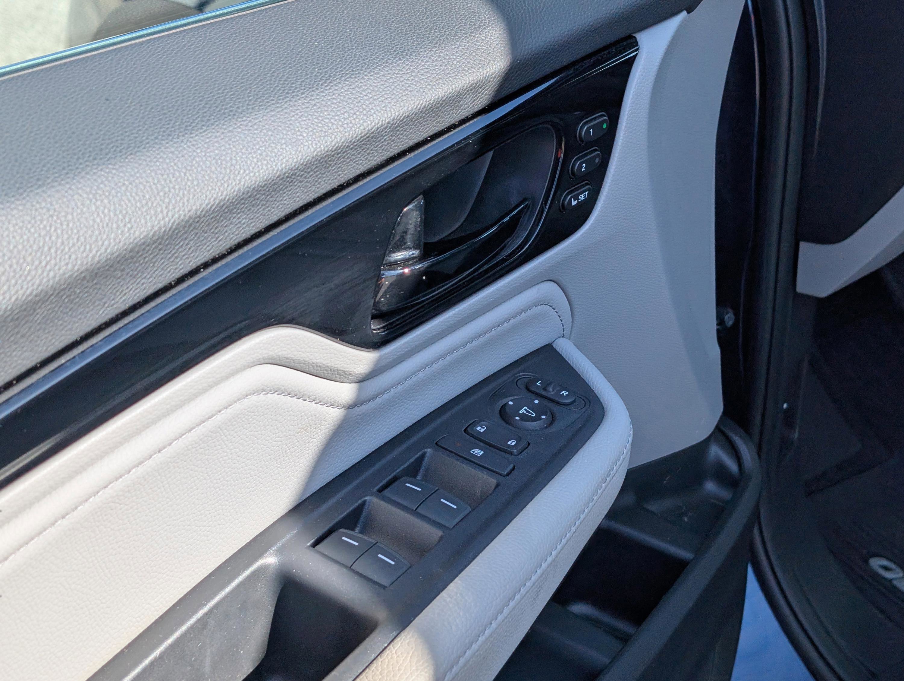 Used 2023 Honda Odyssey Touring image 17