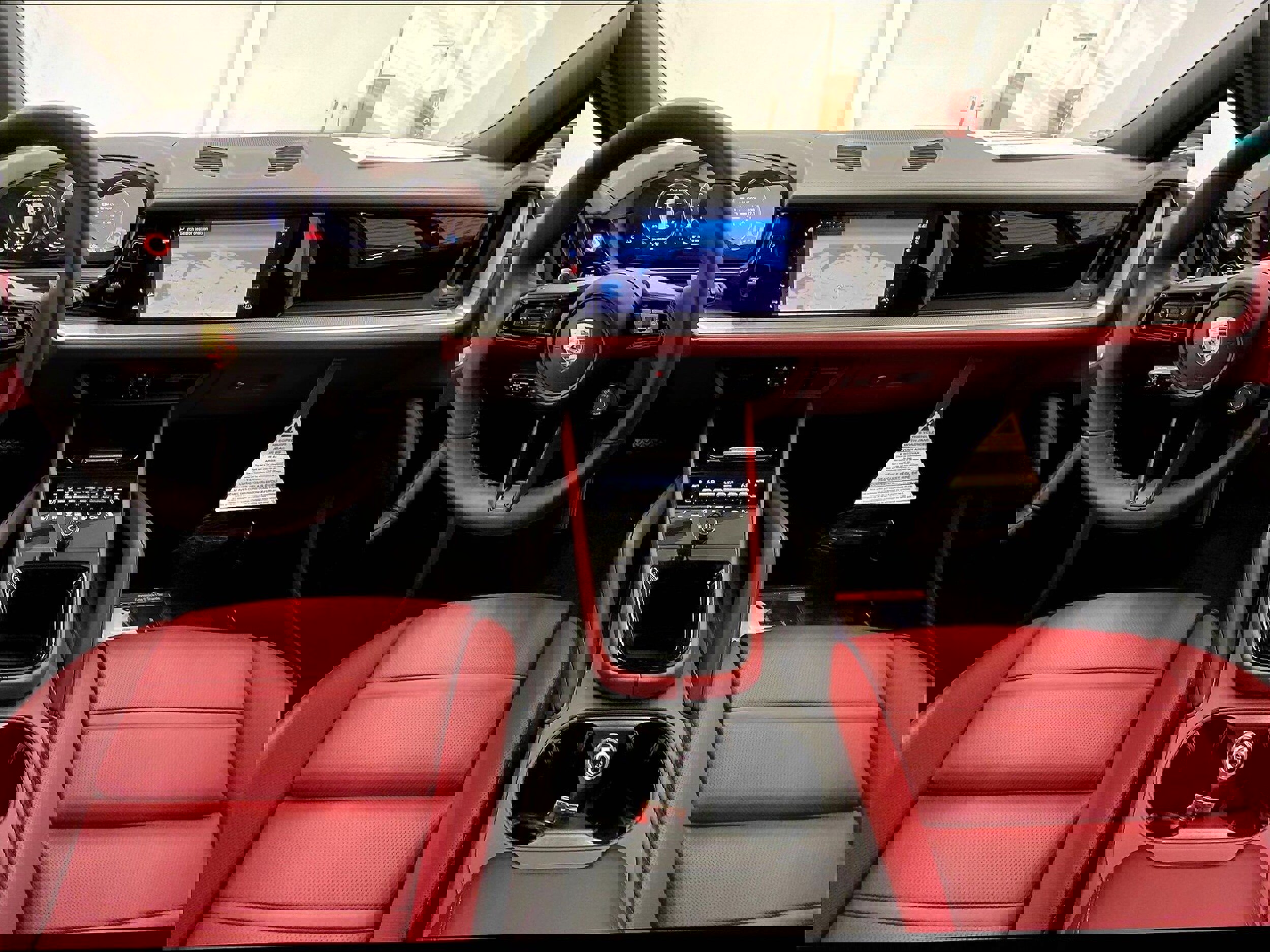 New 2025 Porsche Cayenne image 9