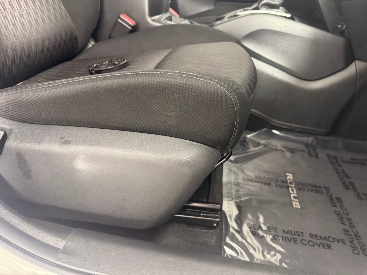 Used 2018 Nissan Rogue SV FWD image 34