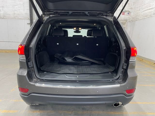 Used 2021 Jeep Grand Cherokee Limited image 16