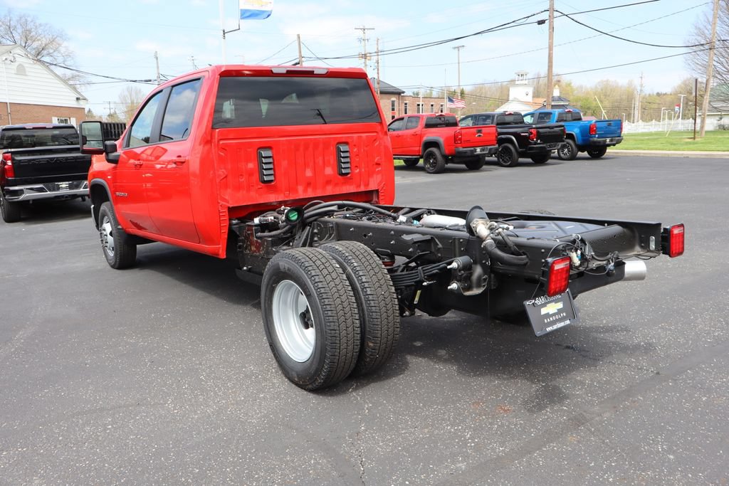 New 2026 Chevrolet Silverado 3500 LT w/ Convenience Package AWD/4WD image 3