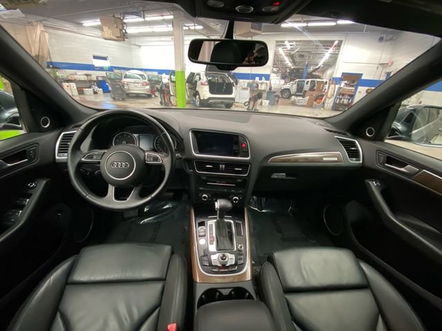 Used 2016 Audi Q5 2.0T Premium Plus w/ Technology Package image 28