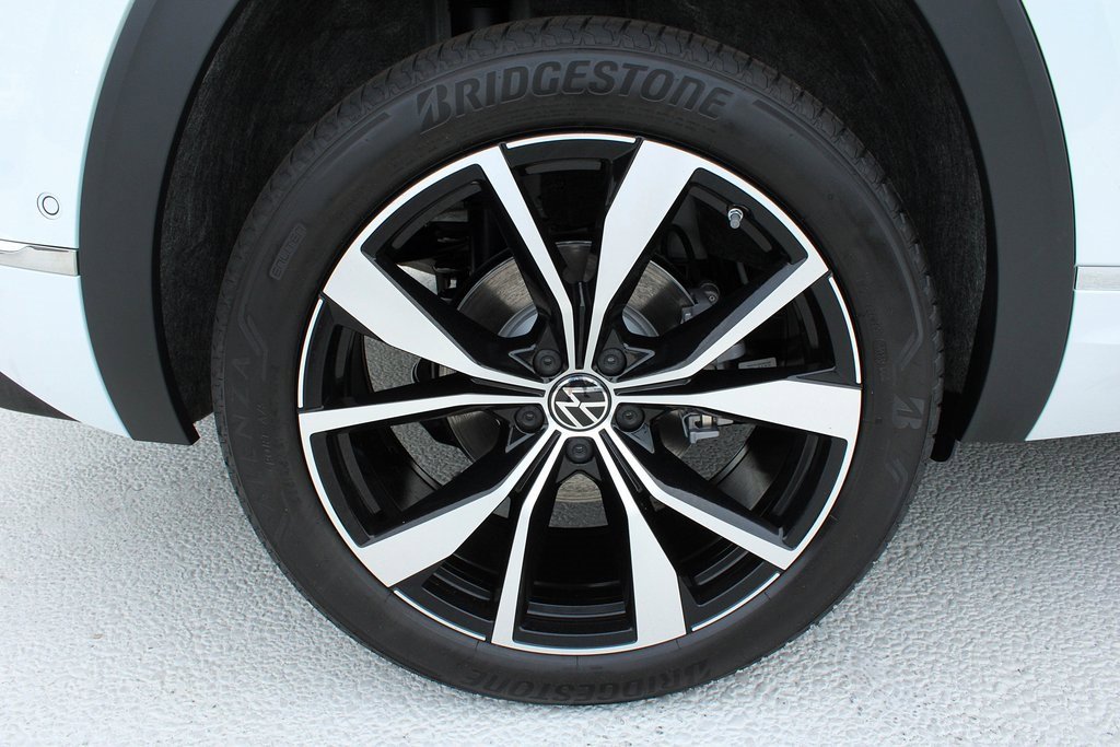 New 2025 Volkswagen Atlas Cross Sport SEL Premium R-Line image 84