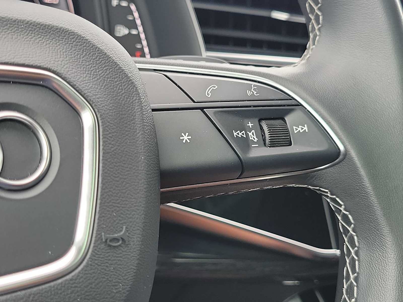 Certified 2023 Audi Q8 Premium Plus AWD/4WD image 25