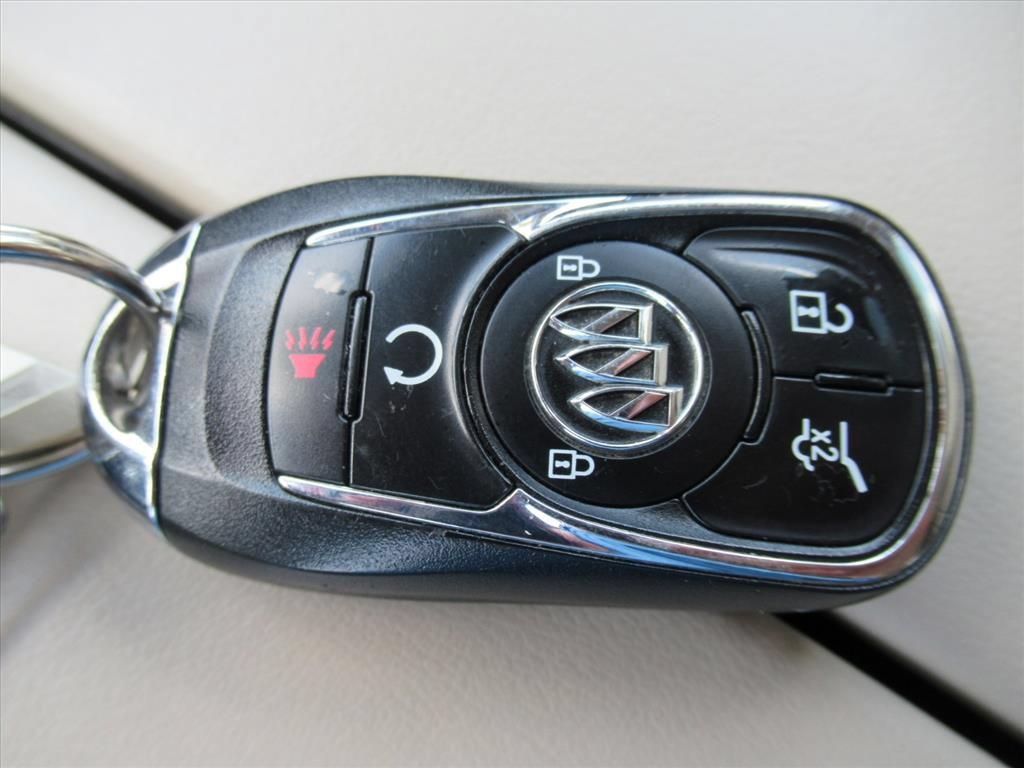 Used 2017 Buick Envision Essence FWD image 29