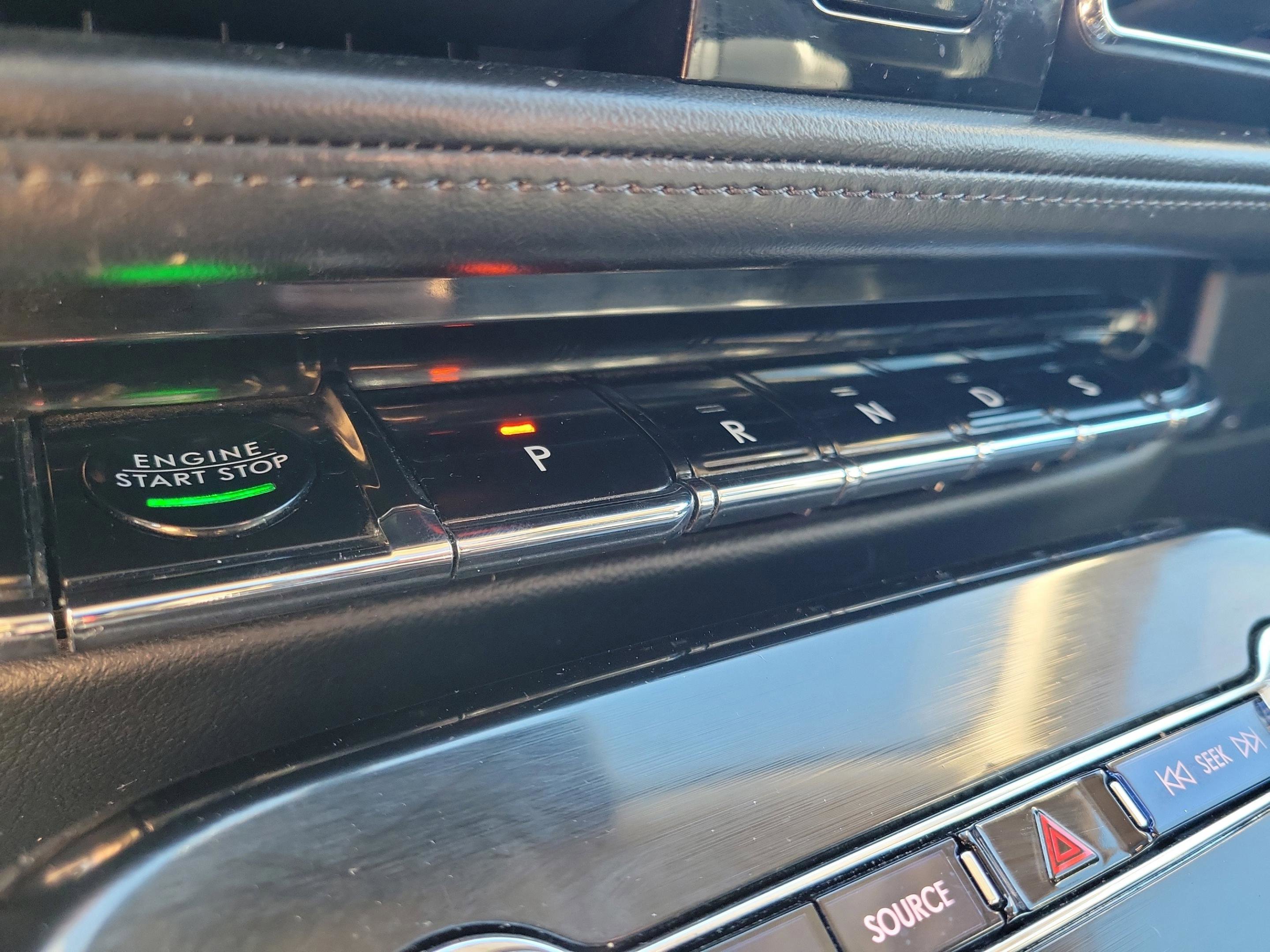 Used 2021 Lincoln Nautilus Reserve image 6