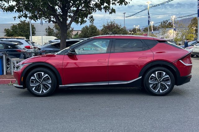 Used 2024 Kia EV6 Light RWD image 7