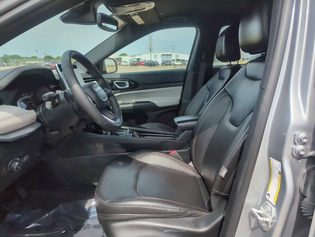 Used 2024 Jeep Compass Limited AWD/4WD image 16