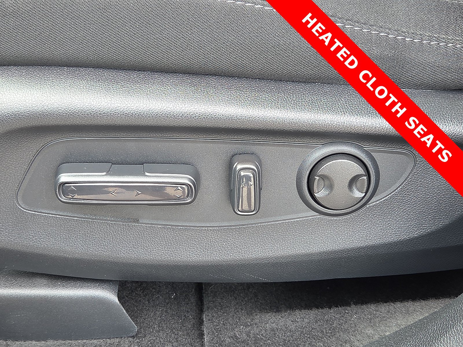 Used 2025 Honda CR-V EX image 14