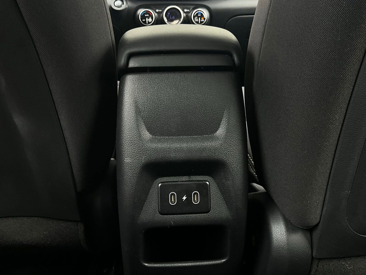 Used 2025 Hyundai Venue SEL image 12