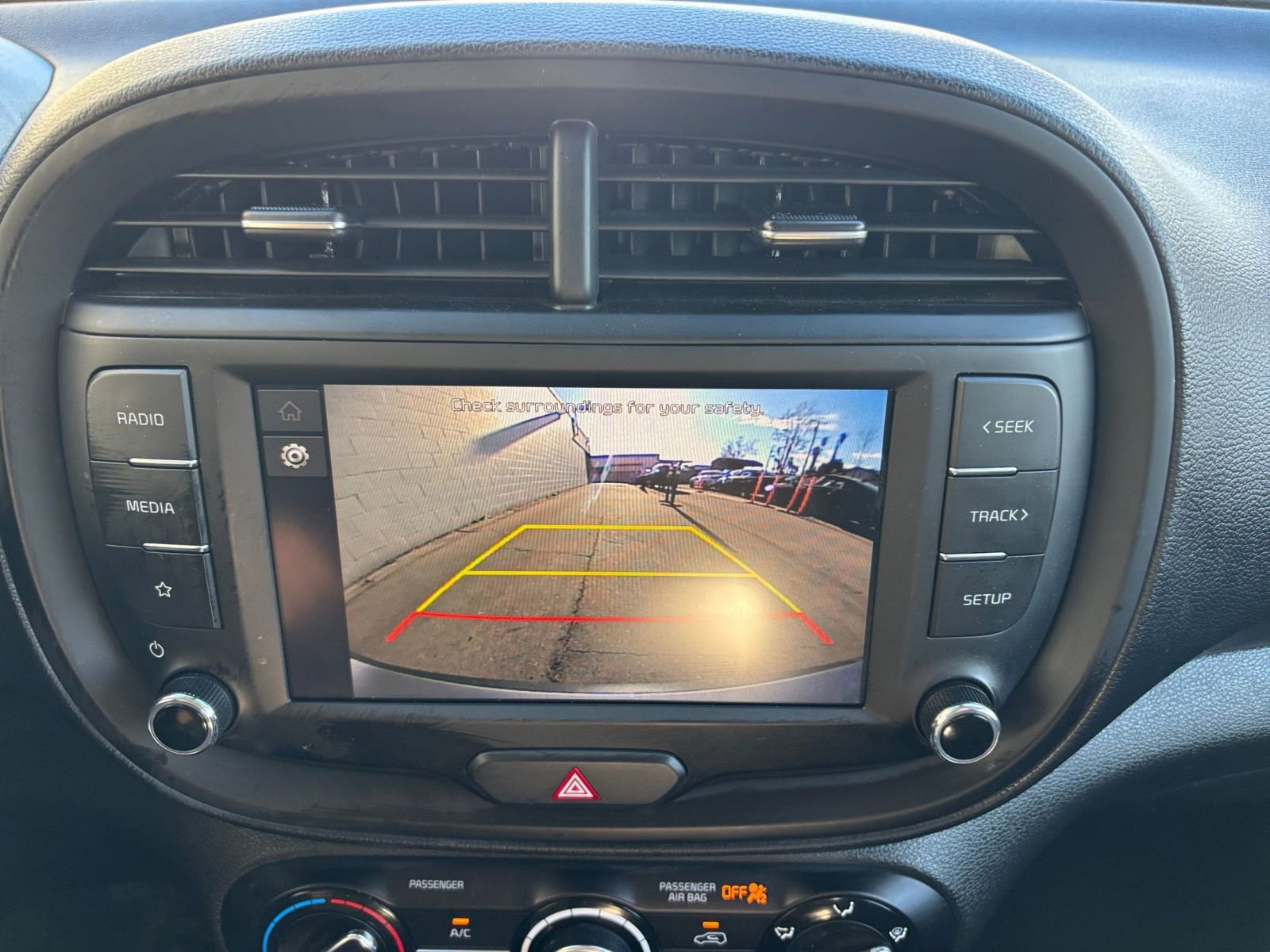 Used 2025 Kia Soul LX w/ LX Technology Package image 27