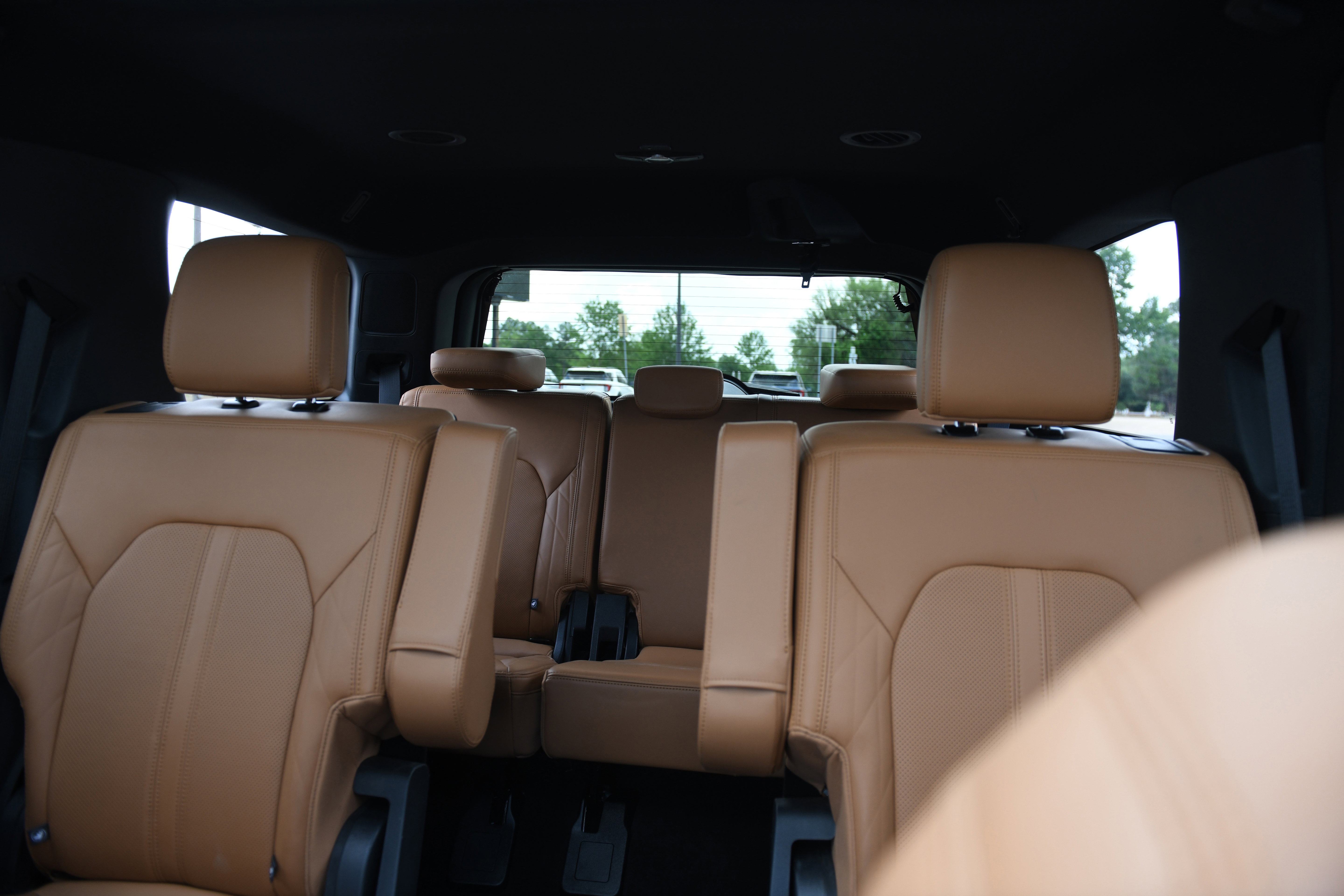 Used 2023 Ford Expedition Platinum RWD image 23