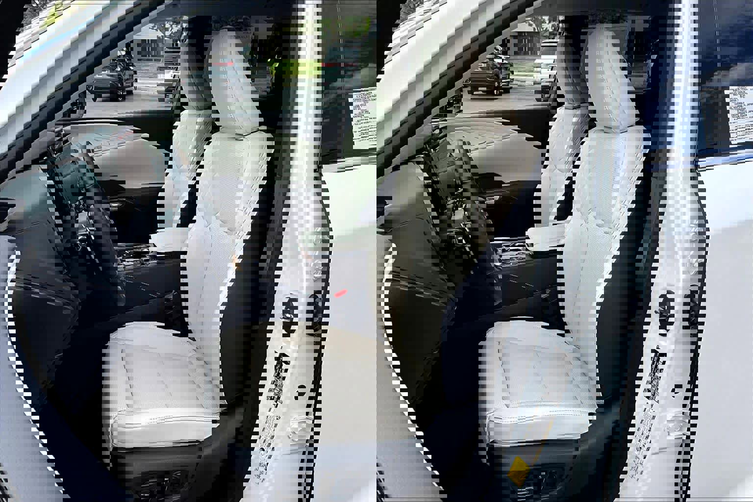 New 2026 Lexus RX 450h AWD image 18