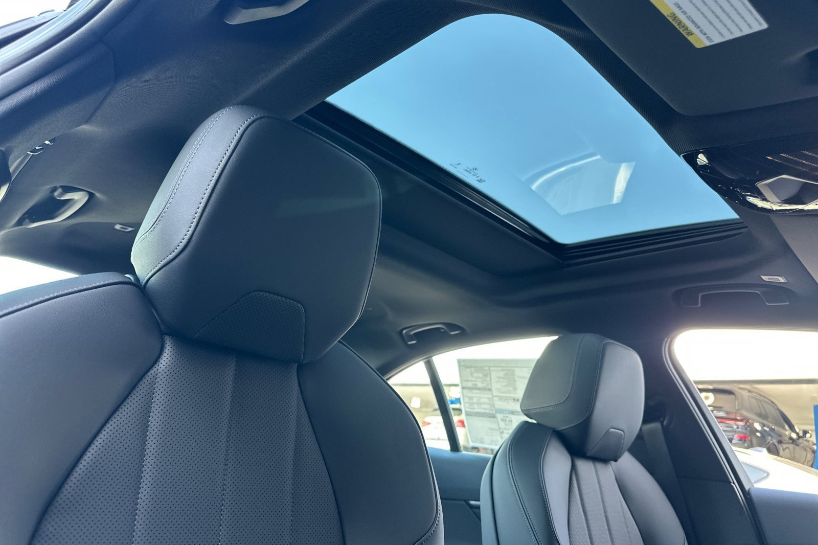 New 2026 BMW i5 eDrive40 w/ M Sport Package RWD image 15