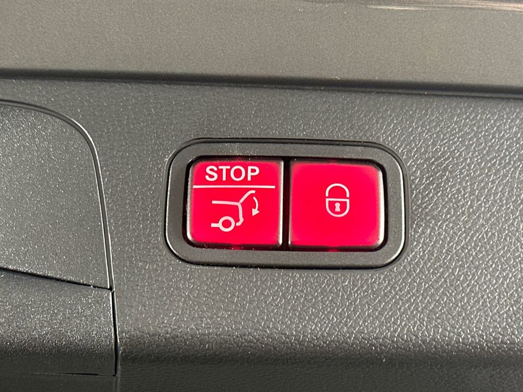 Certified 2022 Mercedes-Benz GLC 300 image 21