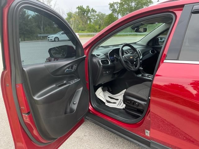 Used 2020 Chevrolet Equinox LT FWD image 15