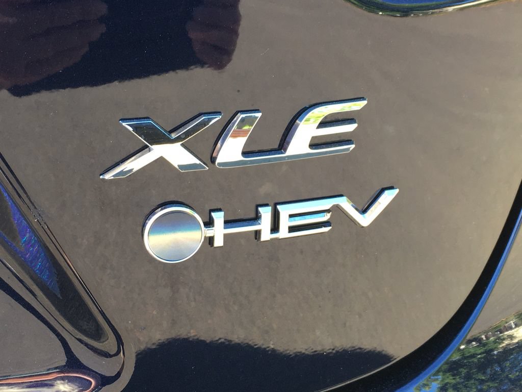 Used 2026 Toyota Corolla XLE FWD image 6