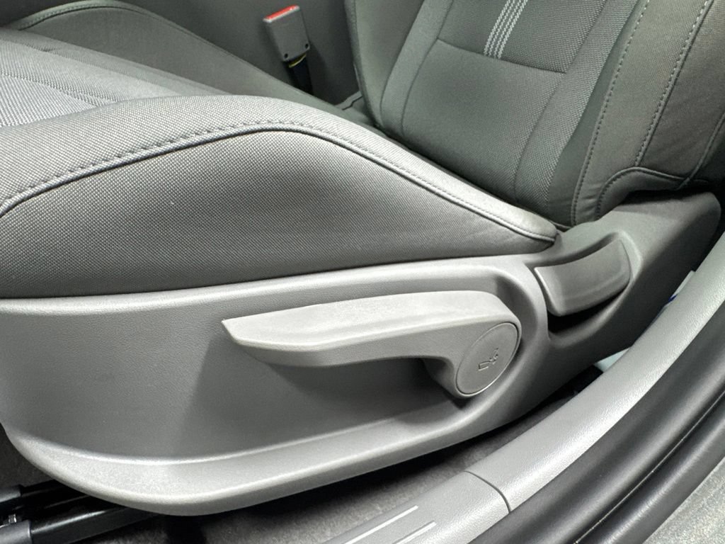 New 2026 Hyundai Elantra SE FWD image 11