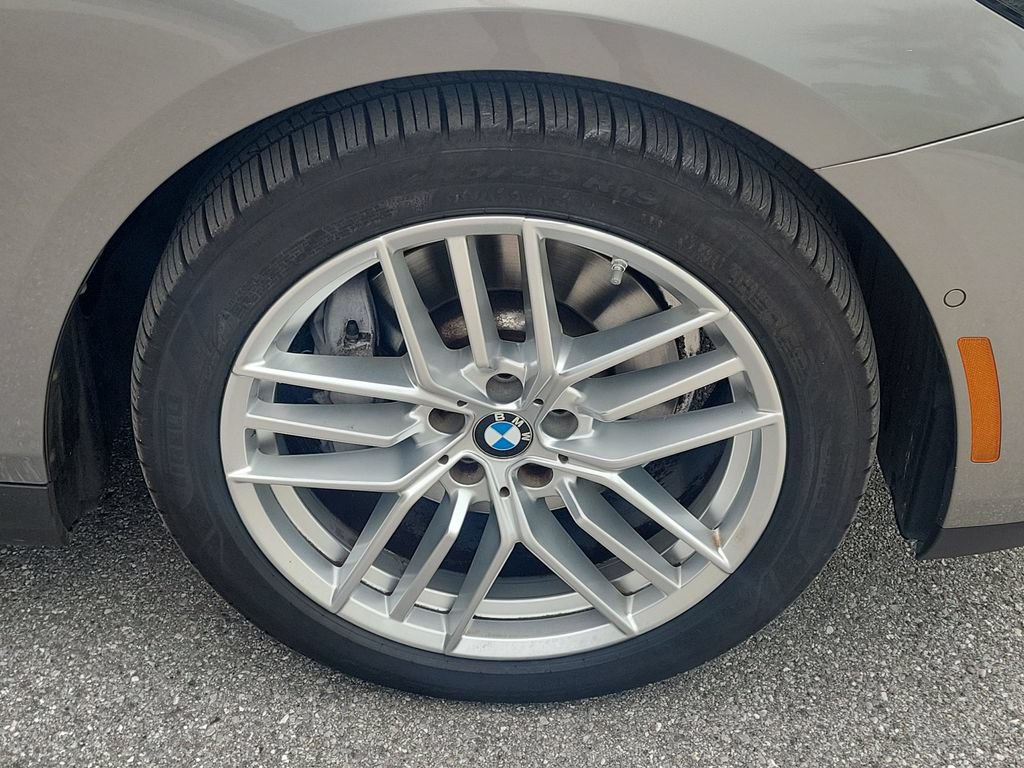 Used 2024 BMW 530i xDrive w/ Premium Package AWD/4WD image 13