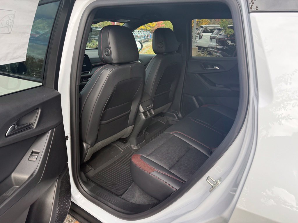 New 2027 Chevrolet Equinox RS w/ Convenience Package III AWD/4WD image 11