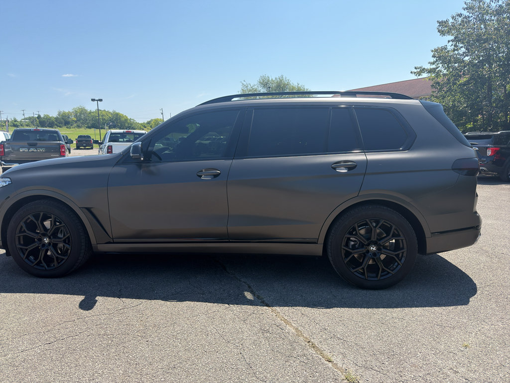 Used 2021 BMW X7 xDrive40i w/ Executive Package AWD/4WD image 8