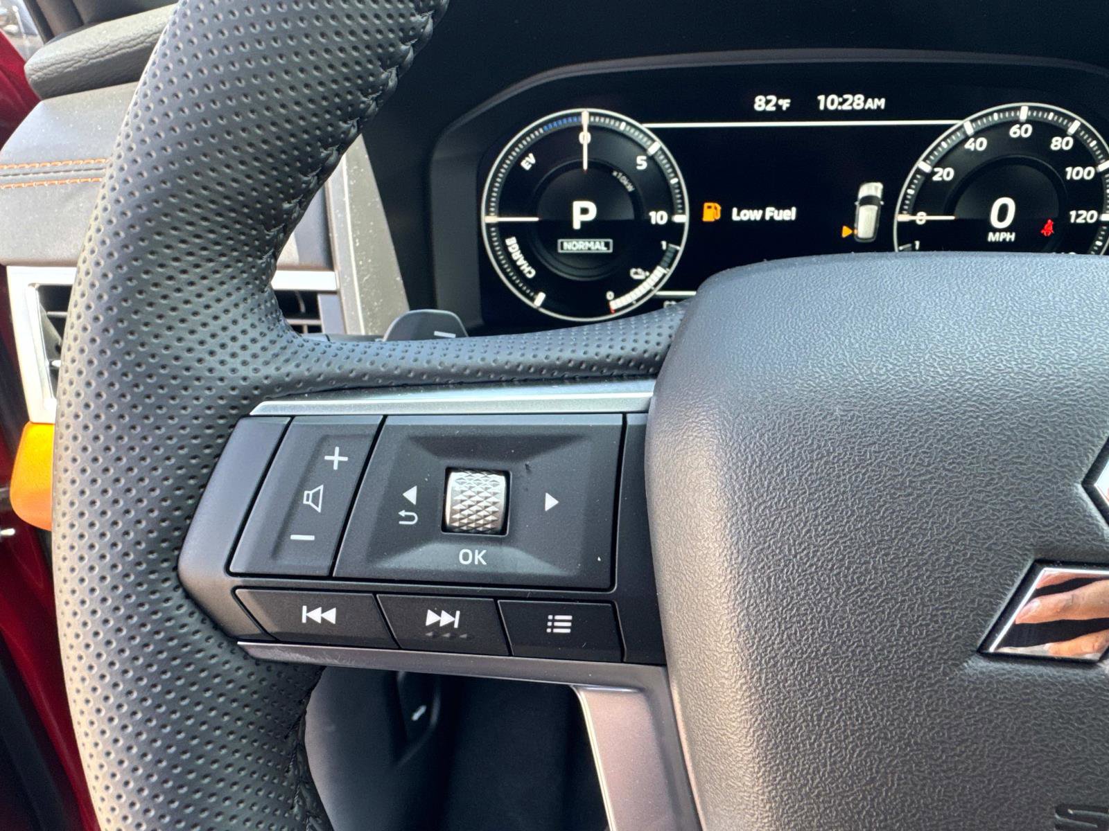 New 2025 Mitsubishi Outlander SEL image 19