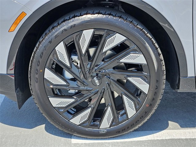 New 2025 Lincoln Nautilus Reserve w/ Jet Appearance Package image 10