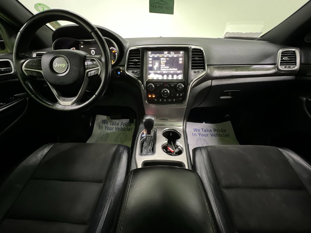 Used 2018 Jeep Grand Cherokee Altitude AWD/4WD image 18