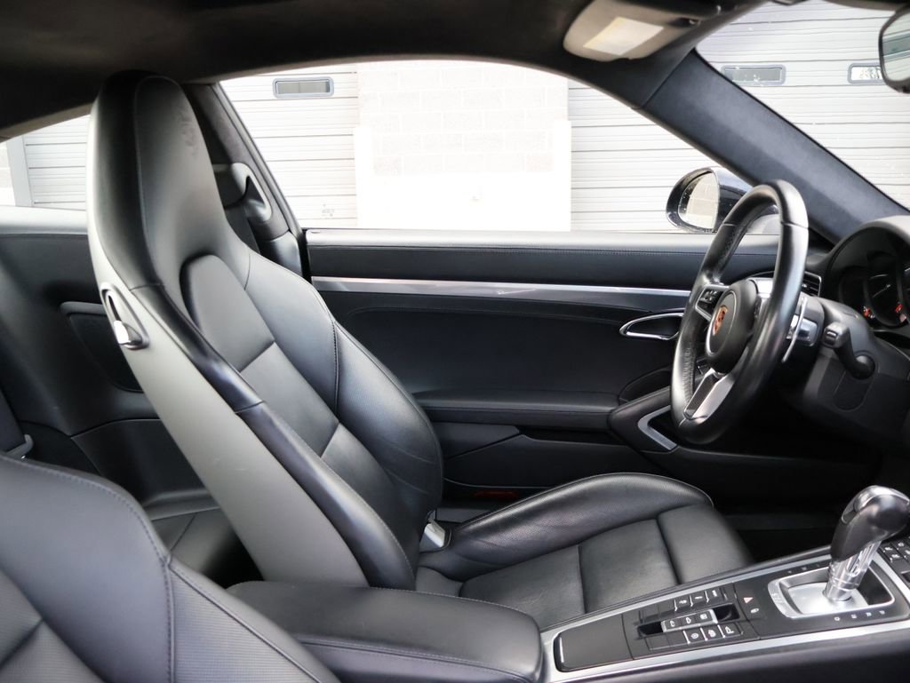 Used 2017 Porsche 911 Carrera 4S image 9