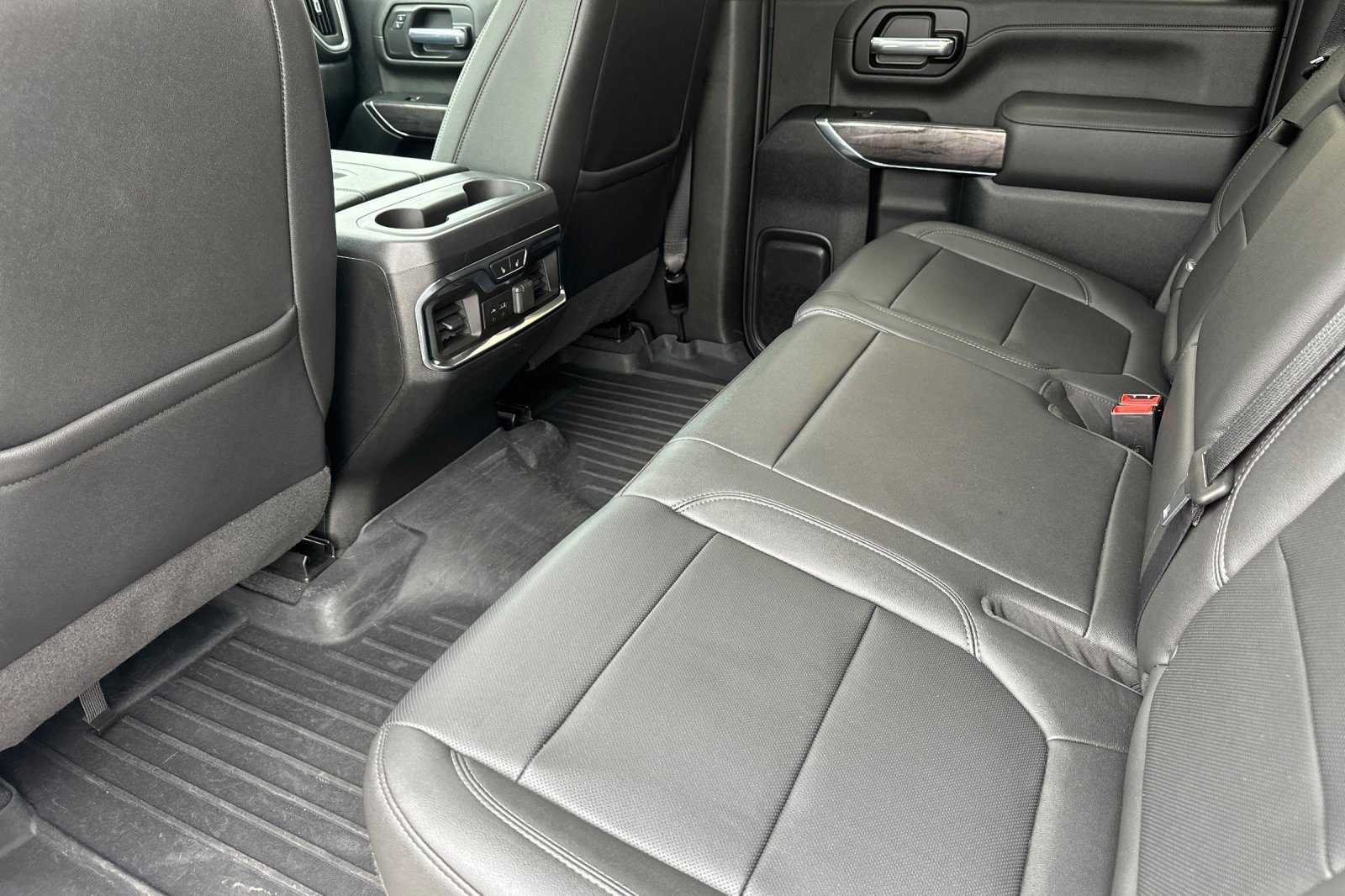 Used 2021 Chevrolet Silverado 2500 LTZ w/ Z71 Chrome Sport Edition image 14