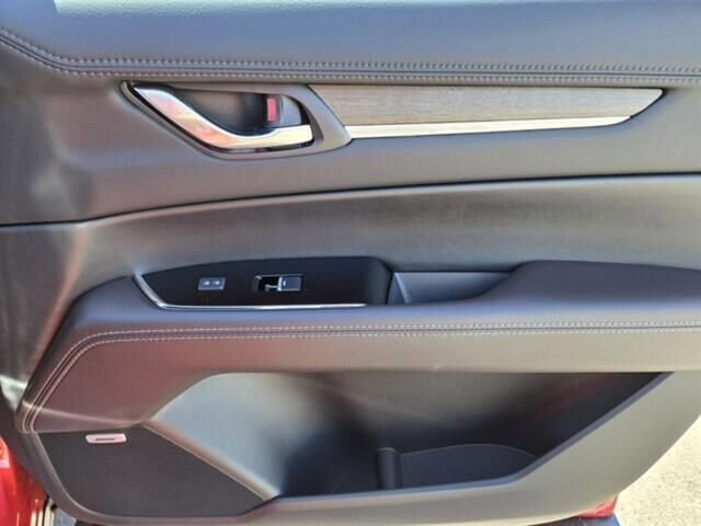 Used 2025 MAZDA CX-5 Signature image 23
