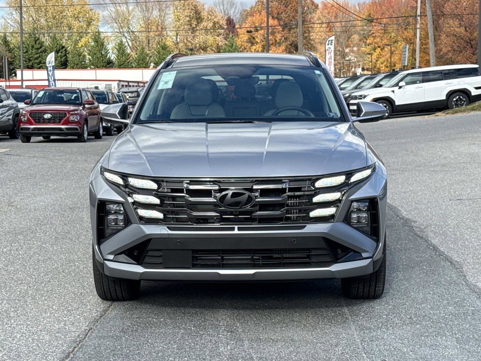 New 2025 Hyundai Tucson Limited image 17