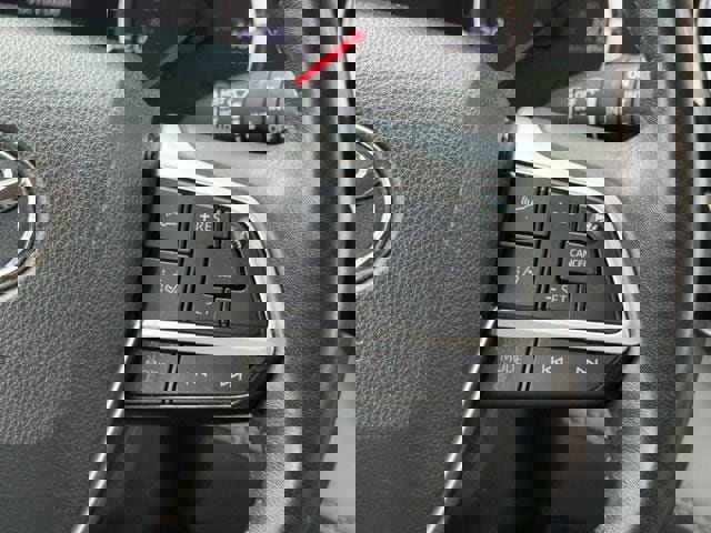 Used 2022 Toyota Highlander LE image 16