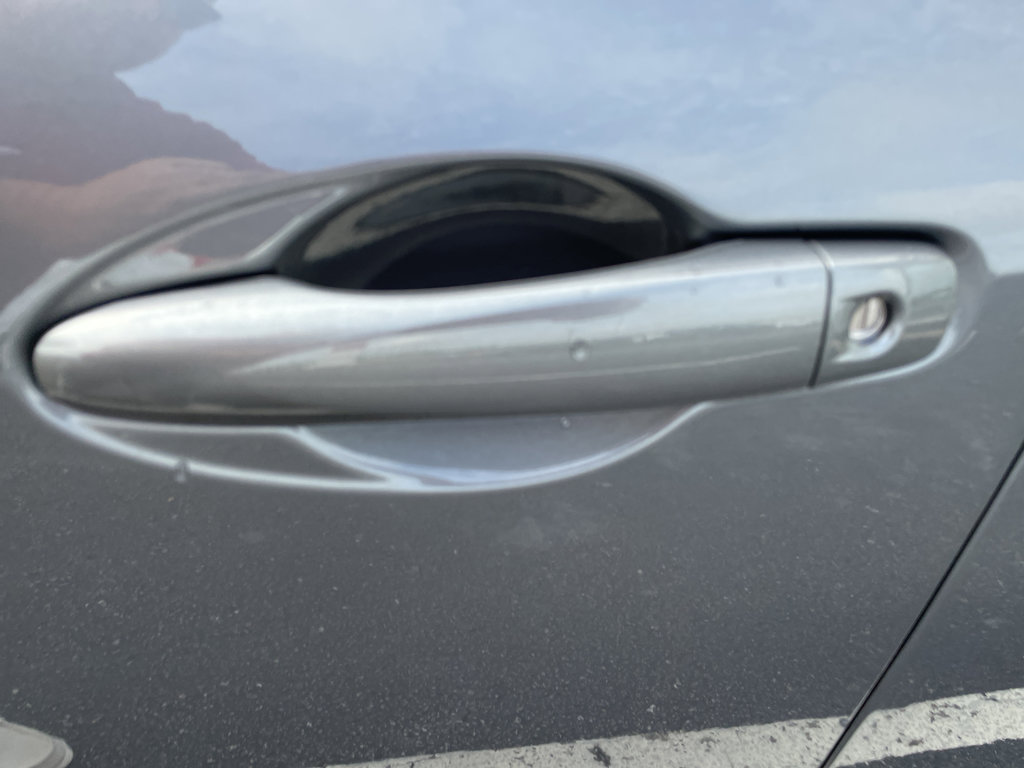 New 2025 Nissan Versa SV image 7