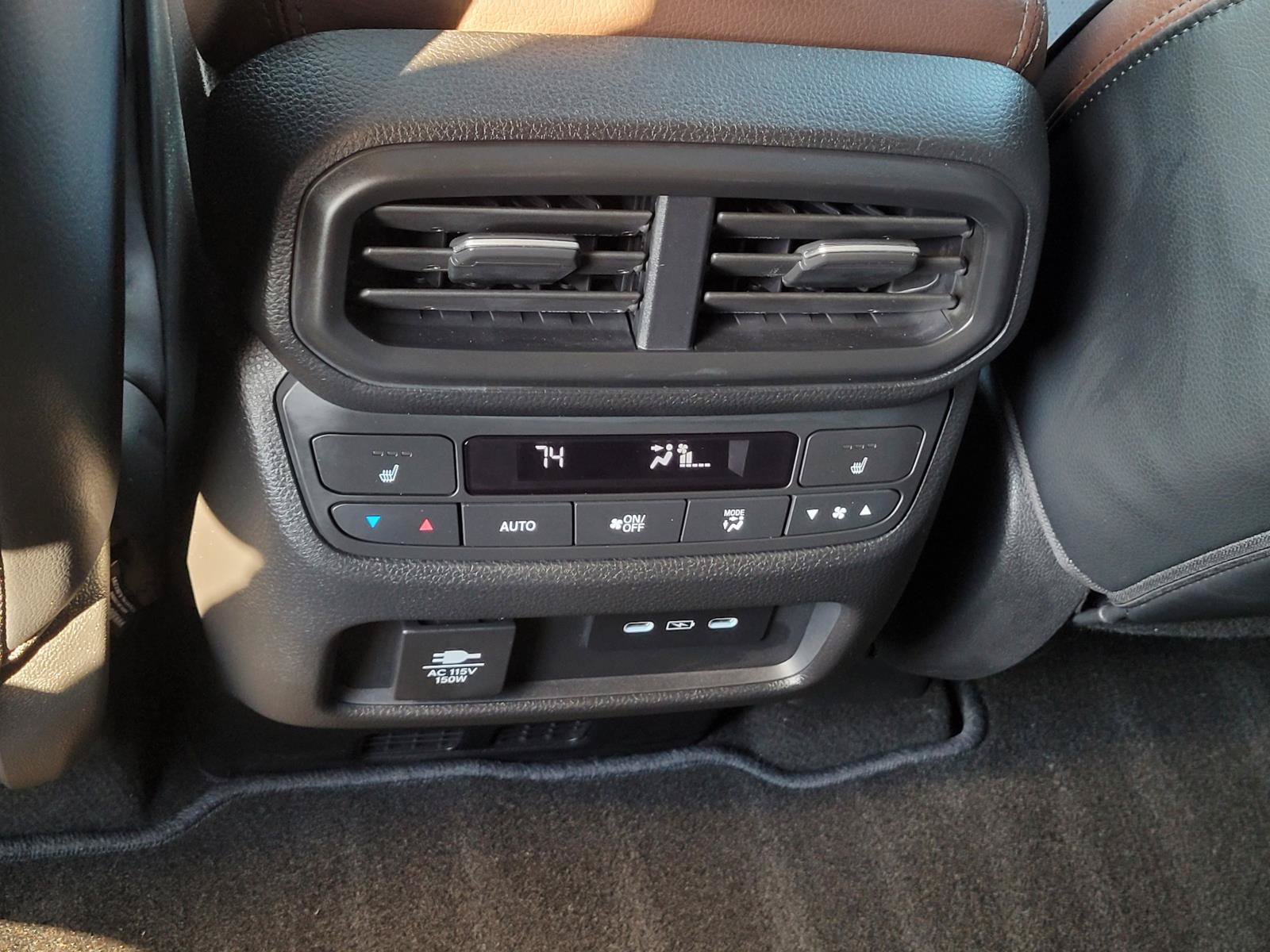 Used 2025 Honda Pilot Elite image 25